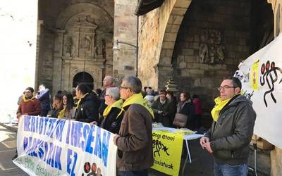 Moriako kanpalekuko errefuxiatuentzako janaria bilduko dute Durangon urriaren 8tik 10era bitartean