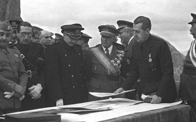 Franco Elgoibarko ohorezko alkate titulurik gabe utzi dute