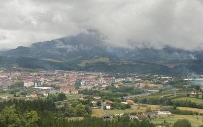 Durangoko Udala Eusko Jaurlaritzagaz batuko da, bihar, bentzeno emisioei buruz jarduteko