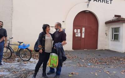 Igor Uriarte libre geratu da eta urtebete izango du bere egoera legeztatzeko
