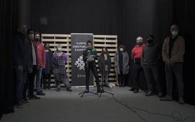 Euskal errepublikaren alde Eusko Legebiltzarra inguratzera deitu dute urriaren 22an