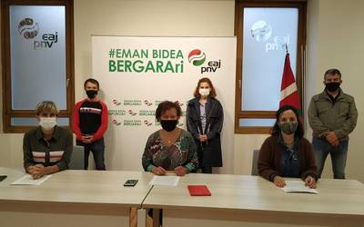 Udal Gobernuaren "gardentasun eta planifikazio eza" salatu du Bergarako EAJk