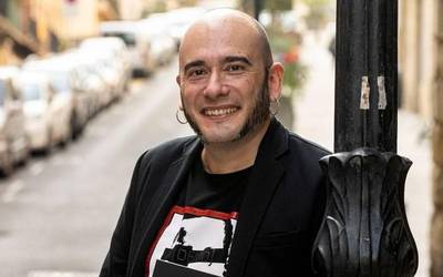 Mikel Sotok ‘Suak pizten direnean’ liburua aurkeztuko du gaur, Katakraken