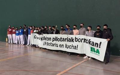 Finala bertan behera utzi dute