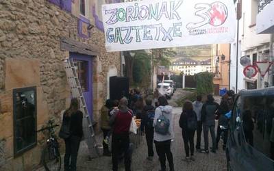 Gaztetxearen hiru hamarkadak ospatu dituzte