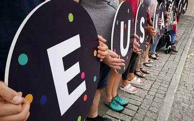 20 entitate batu dira Euskaraldira Aramaion