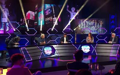 Eli Pinedo eta Santiago Cañizares egon dira  "Últimos fichajes" telebista saioan