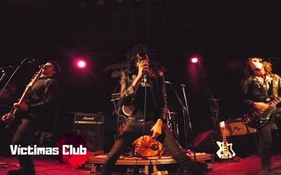 Victimas Club taldeak rock doinuak ekarri ditu Arrasatera
