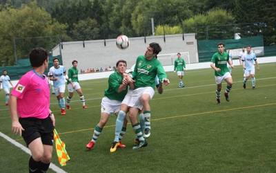 Liga hasi orduko utzi behar izan dute Beti Gazte eta Gure Txokoako futbol taldeek
