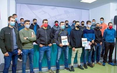 Bengoetxea VI.ak eta Baiko enpresako bertze pilotariek greba azarora arte luzatu dute