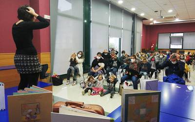 Kultura egarri direla erakutsi dute Mendaroko umeek