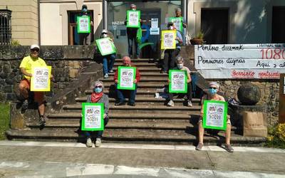 Bilboko manifestaziora joaterik ez dutenez, Durangaldeko pentsiodunak herrietan mobilizatuko dira