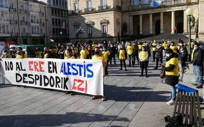 Negoziazioa amaitu da Alestisen: 56 kaleratze eta borondatezko 21 irteera