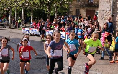 Paris 365 jantoki sozialaren aldeko maratoi solidarioetako adar bat Bakaikutik aterako da