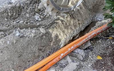 Aste honetan Goizuetan egitekoak ziren zuntz optikoa jartzeko lanak atzeratu dira