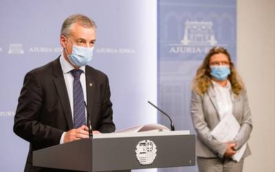 Ostalaritza itxi eta 22:00etara aurreratu du etxeratze agindua Jaurlaritzak