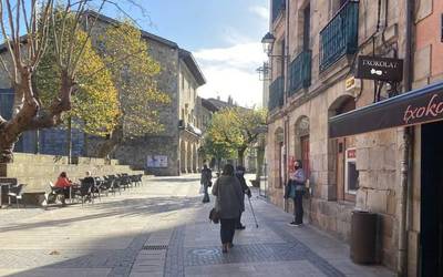 Zaurgarritasunari aurre egiteko ez ohiko laguntzak emateko epea zabaldu du Elorrioko Udalak