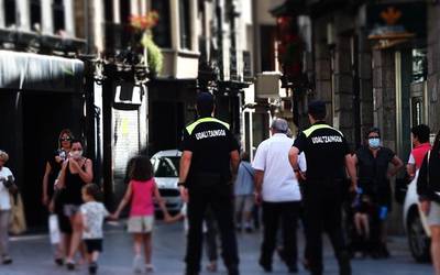 Elgoibarko Udaltzaingoak 14 salaketa jarri ditu neurri murriztaile berriak indarrean daudenetik