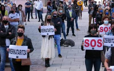 Bareak Elkarteak Beasaingo ostalari, merkatari eta zerbitzuen  elkarretaratzea deitu du