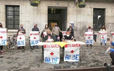 Amarotz Auzo Elkarteak deituta elkarretaratzea izango da larunbatean