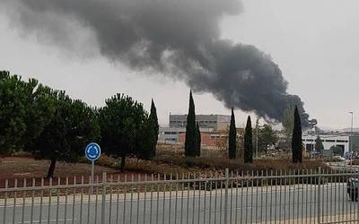 Larri zauritu da behargin bat Kupsan izandako sutean