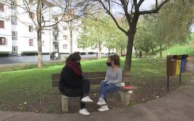 Ainhoa Sanchez: "Gabonetan opariak biltzerako orduan bururatu zitzaidan proiektuaren ideia"