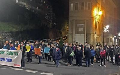 Kalitatezko osasungintza publikoa aldarrikatu zuten atzo berriro ere