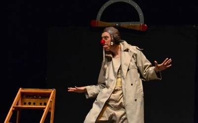 Zirika Zirkus: "Familia osoak barre egiteko antzerki-obra da 'Eolo68'"