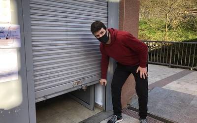Sergio Sanchez: "Ziurgabetasun honekin ezin da erabakirik hartu"