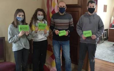Iurretako Udalak eta Juan Orobiogoitia Institutuak aluminoa eta plastikoa saihesteko elkarlana hasi dute