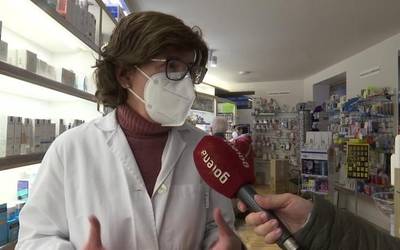 Erabilera bakarreko maskaren BEZa %21etik %4ra jaitsiko dute