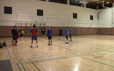 Eskoriatzako areto futboleko hastapenak eta egungo egoera ezagutzen