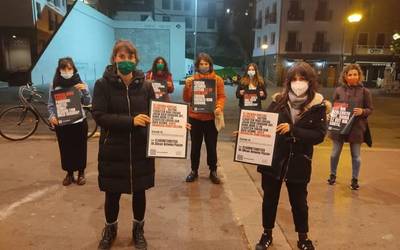 Indarkeria matxista deuseztatzera bidean, erantzukizunak hartzeko eskatu du mugimendu feministak