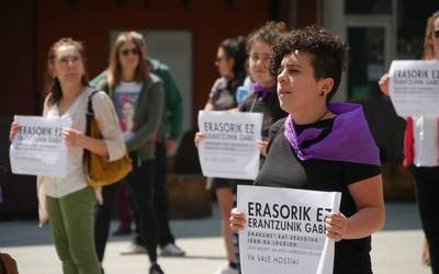Hiru ekintza antolatu ditu Aiaraldeko Mugimendu Feministak Azaroak 25 dela eta