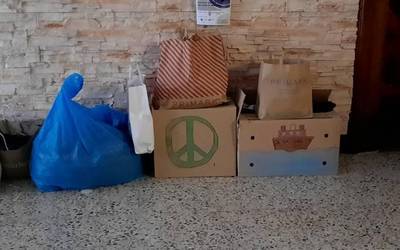Asteazkenera arte luzatu dute errefuxiatuen kanpalekuetarako arropa bilketa Urduñan