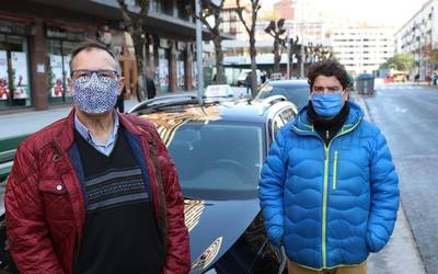 Udalak akordioa apurtu duela diote taxi-gidariek