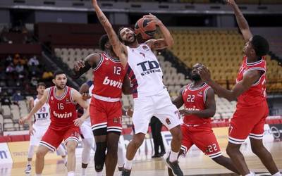 Garaipen garrantzitsua lortu du Baskoniak Pireon