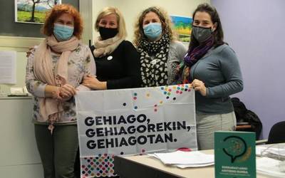 "Elkarrizketa elebidunak ere izan ditugu egunotan"