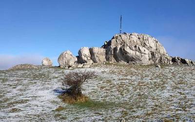 Lehen elur malutak iritsi dira Kurtzebarri tontorrera
