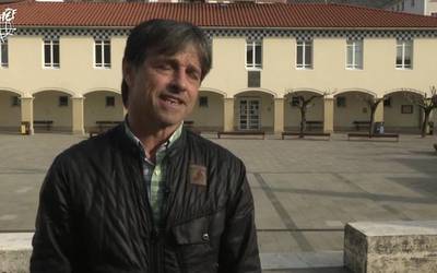 Tatono Arregik publikoaren buelta eskatu du