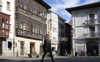 Hiriburuen atzetik, Arrasatek erregistratu ditu positibo gehien azken probetan
