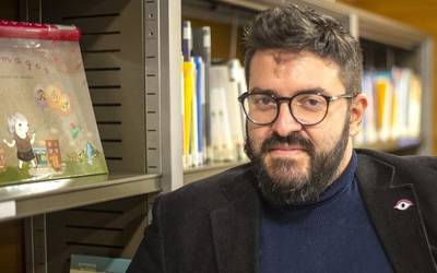 Angel Erro: "Hizkuntzekiko dudan jakin-mina berezkoa dut"