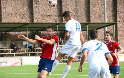 Asteburu luzeko bi partidetan puntu bakarra lortu du Baztan futbol taldeak