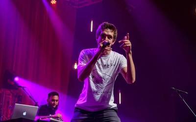 [ARGAZKI GALERIA] Peio eta Itsua durangarrek 'Jostailua eta harria' aurkeztu dute Ahotsenean