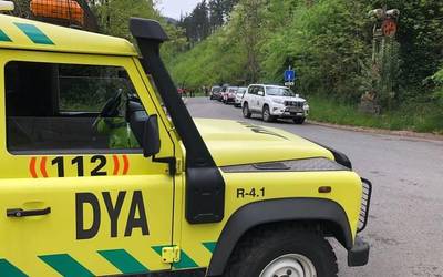 Larrialdi zerbitzuetako kideak 87 urteko gizon baten bila dabiltza Durangaldean