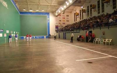 Aretako frontoiak hartuko du Elite kategoriako 4 eta 1/2 txapelketako final-laurdenetako bat