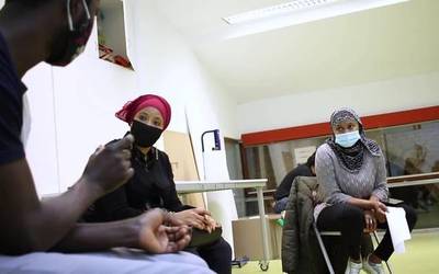 "Edozein herrialdetan zaudela, hango hizkuntza hitz egiten saiatu behar duzu"
