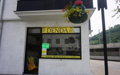 Larunbatean zabalik egongo da Orio Arraunketa Ekarteko denda