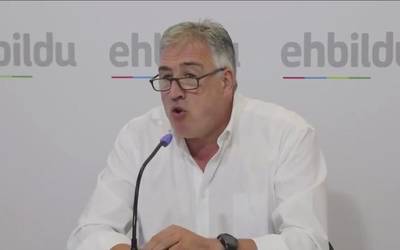 EH Bilduk deitoratu egin du PSNk "eskuineko hirukoaren bazkide bihurtzea erabaki izana"