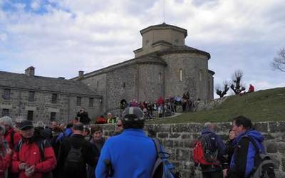 Mendigoizaleen eguna urte bat atzeratu da